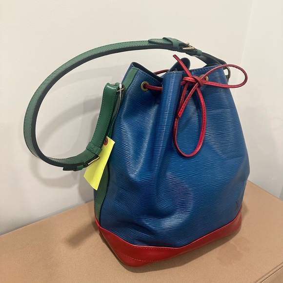 Authentic Louis Vuitton Epi Tri-Color Noe Red Blue Green - Picture 2 of 8